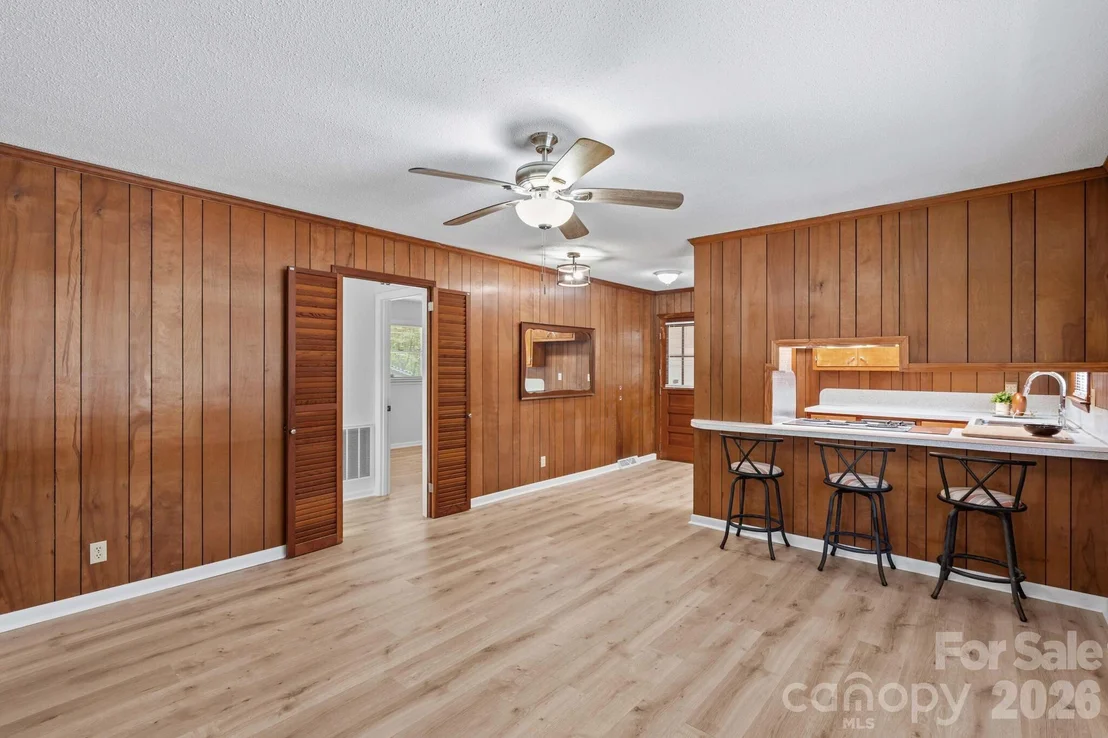 Photo of 6325 Long Ferry Road