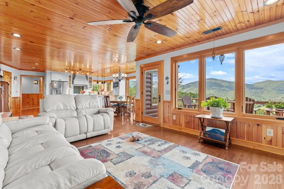 Photo of 1013 Perry Road
