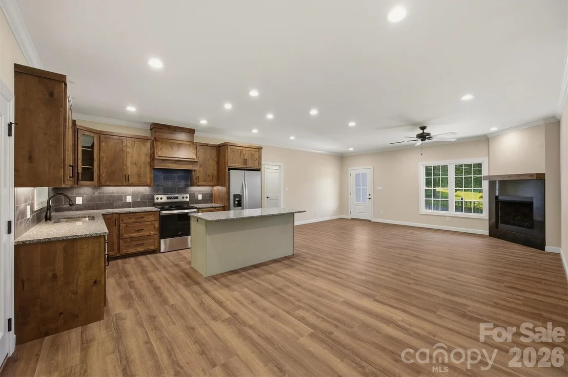 Photo of 107 Meadow View Street