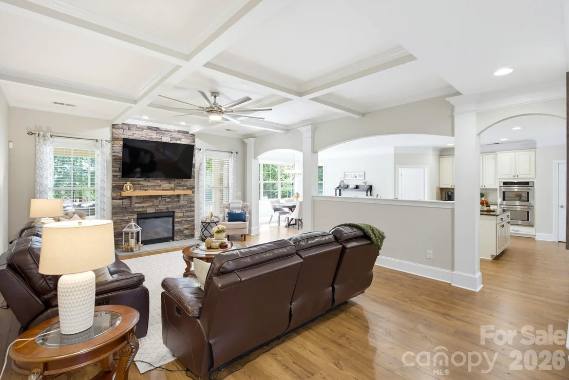 Photo of 3060 Feathers Drive