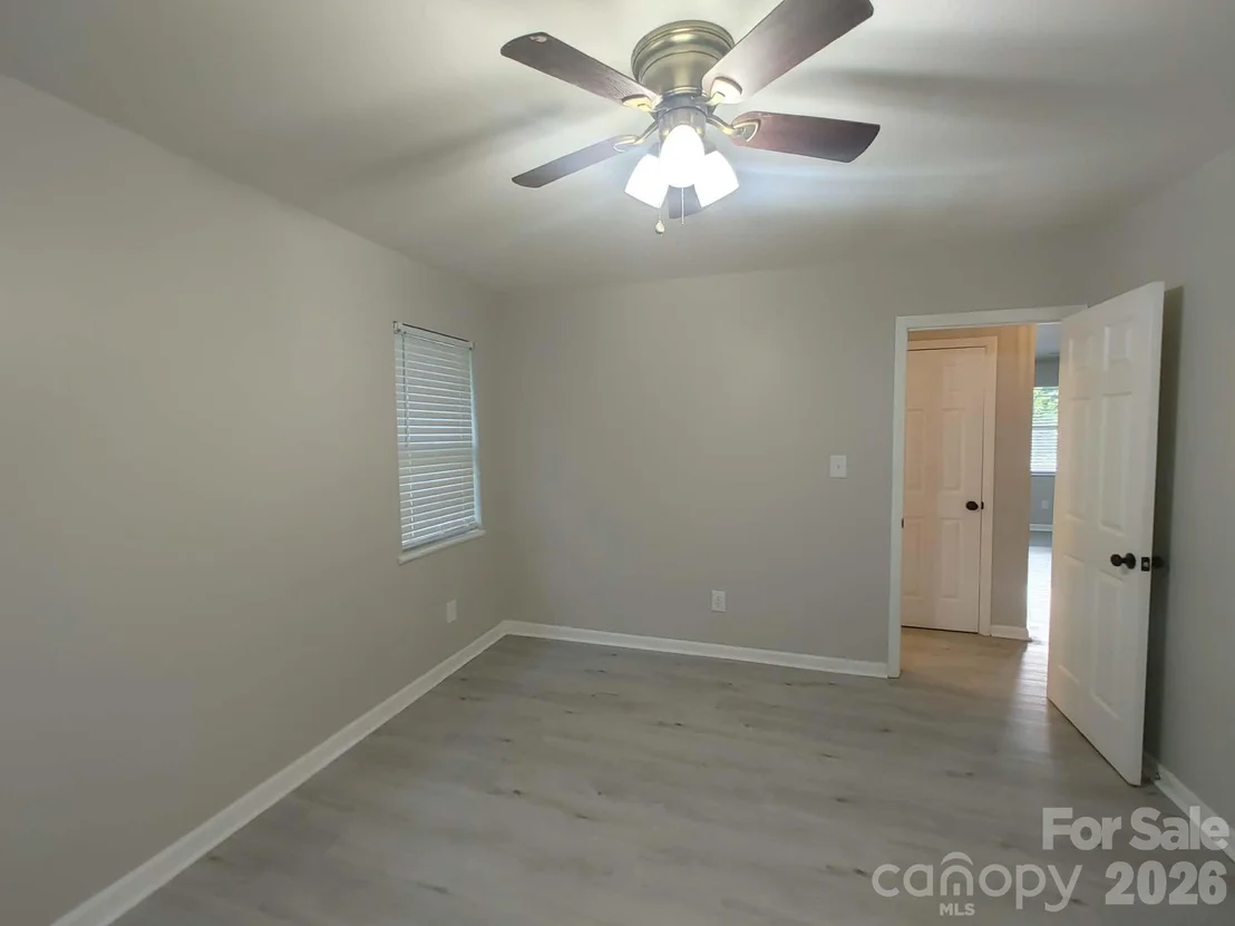 Photo of 702 Harmon Road