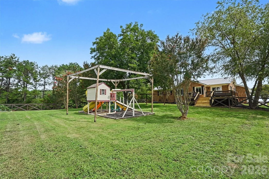 Photo of 5718 White Store Road