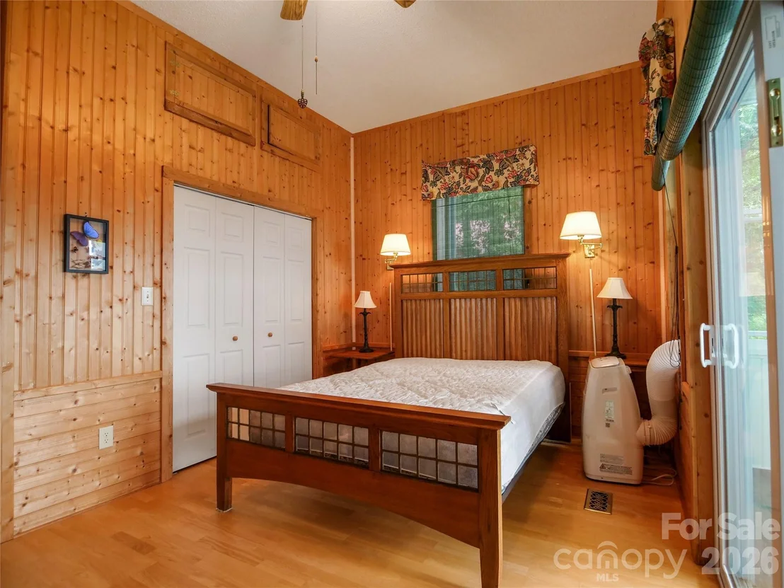 Photo of 386 Arrowhead Trail