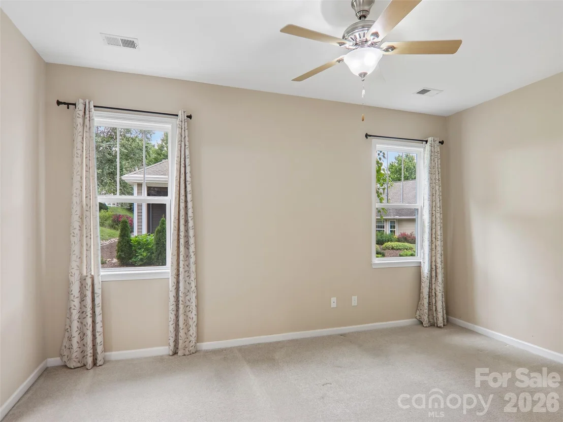 Photo of 11 Eagle Pointe Way