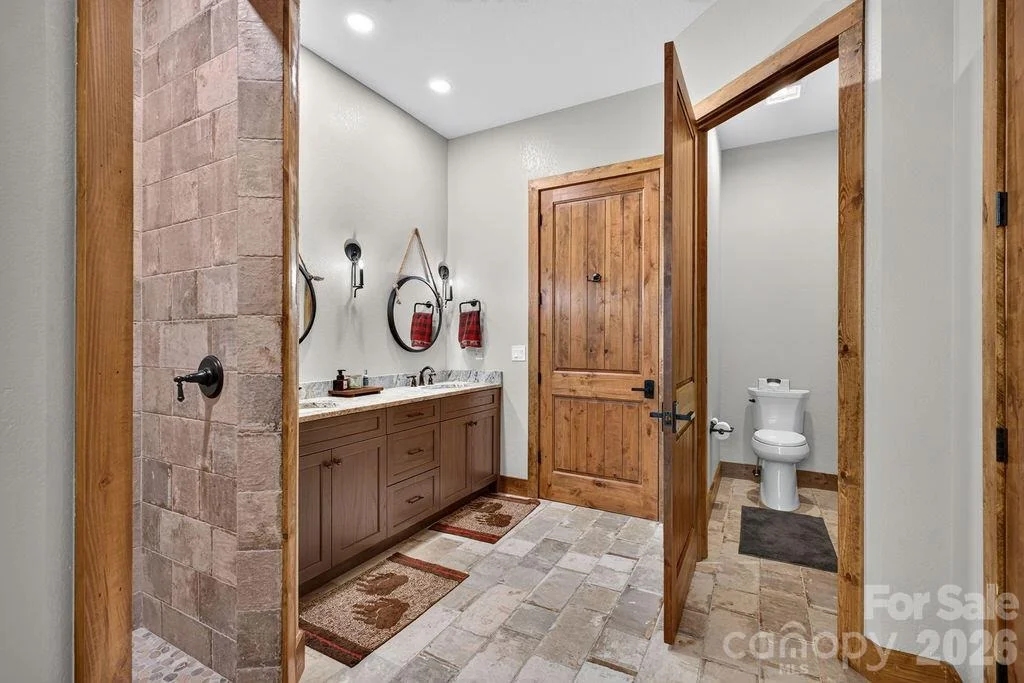 Photo of 1230 Asgi Trail