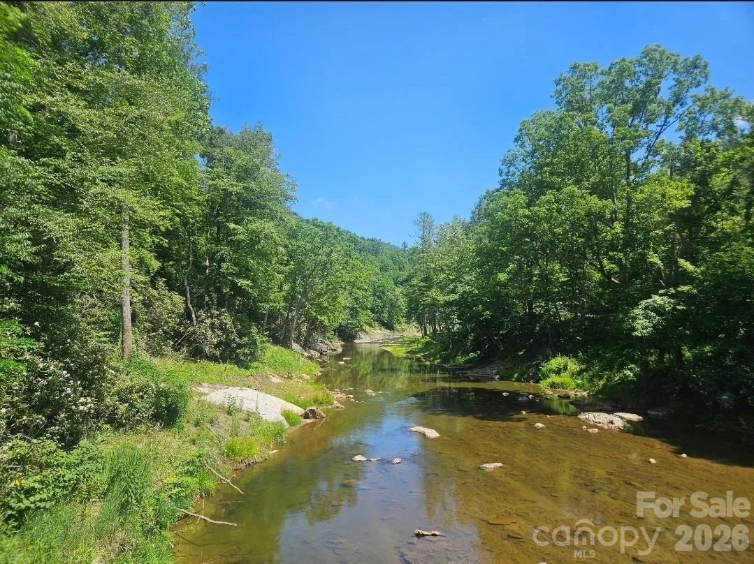 Photo of 886 Hanging Rock Road