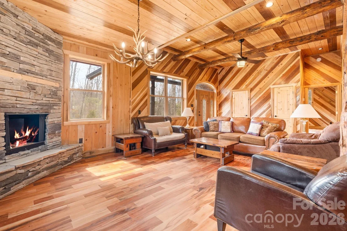 Photo of 449 Hampton Ridge Road