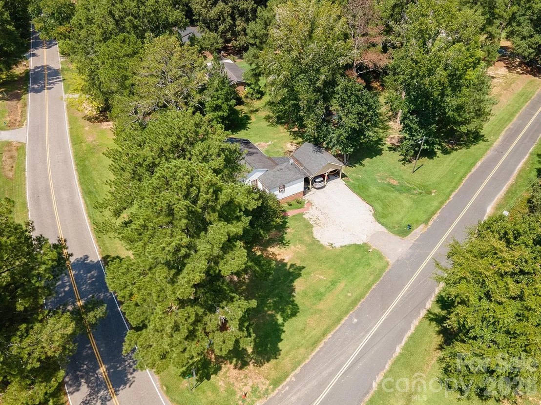 Photo of 1929 John Everall Road