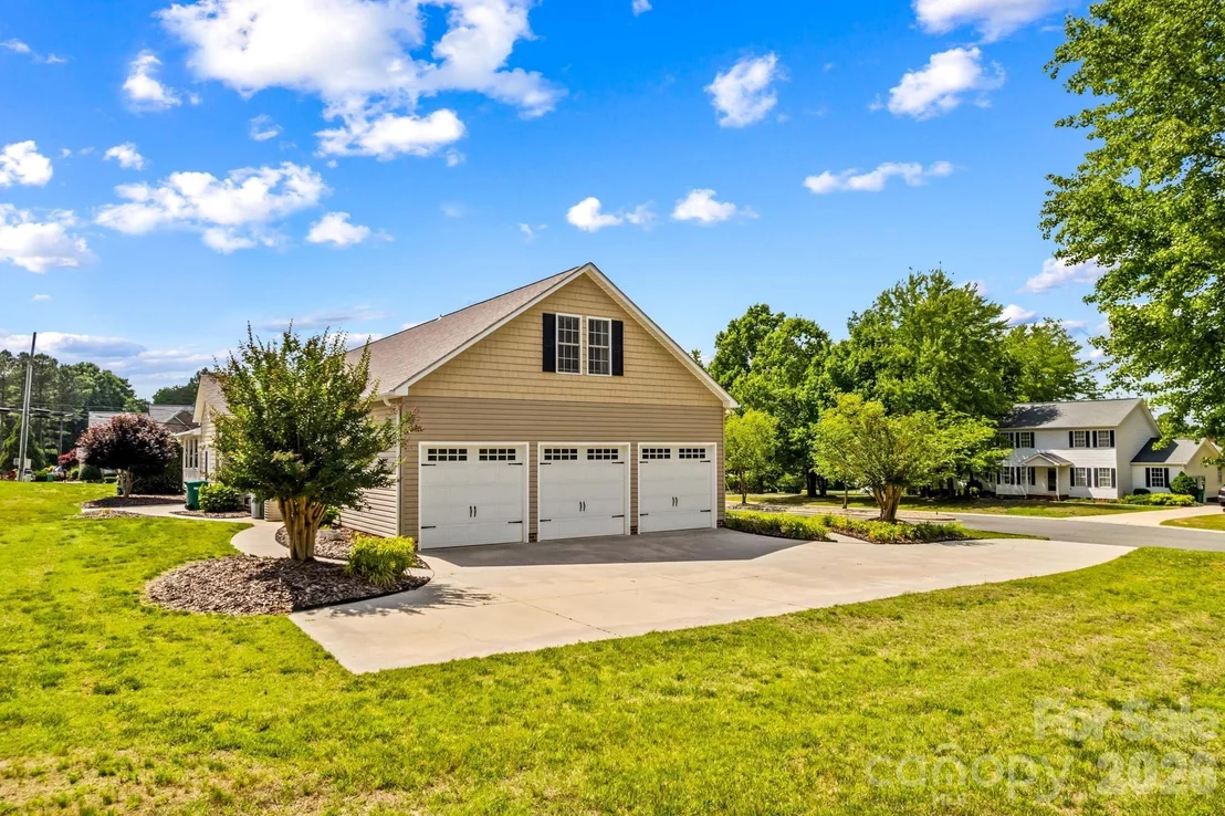 Photo of 101 Devonshire Lane