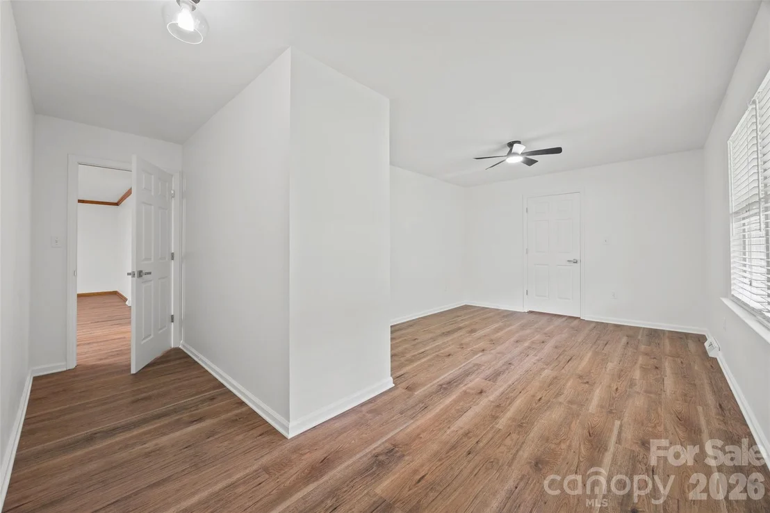 Photo of 281 Schoolside Drive
