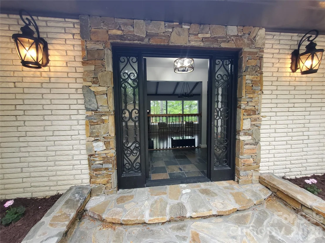 Photo of 294 Martha Drive