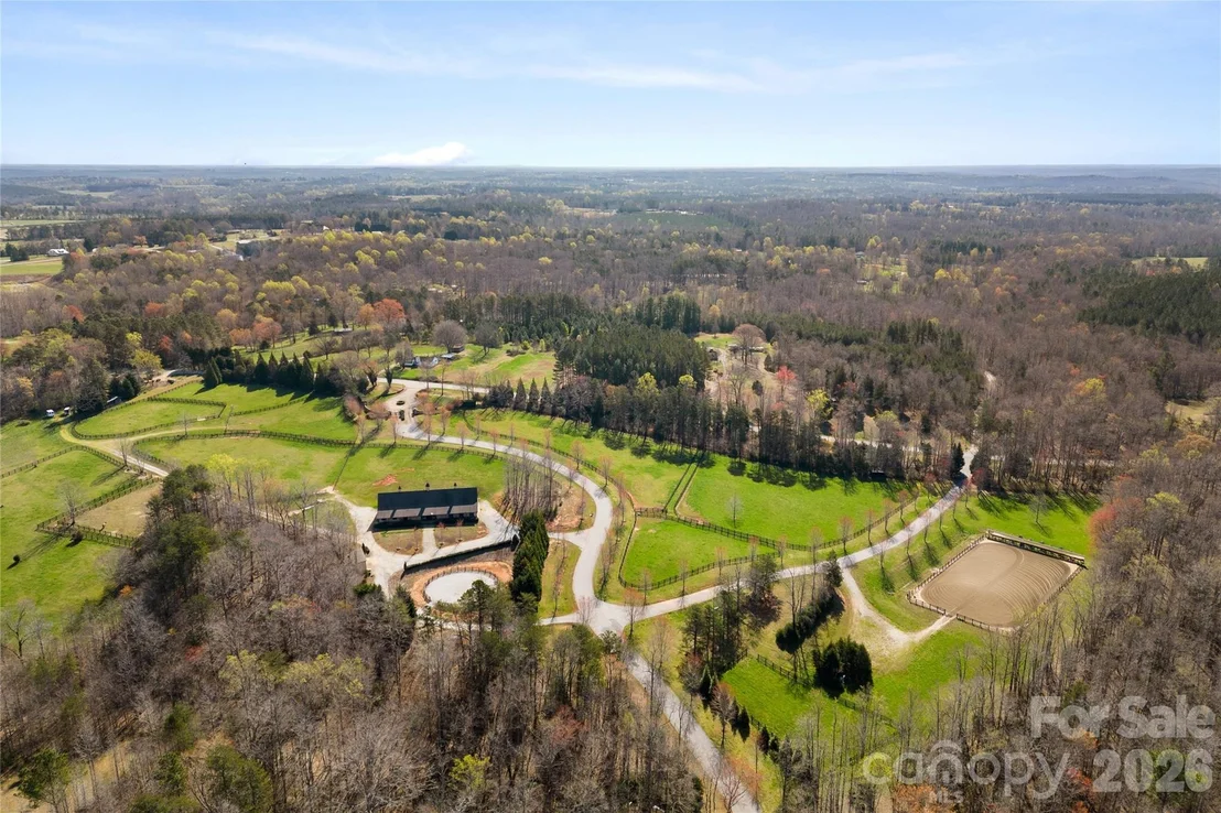 Photo of 490 Mapleton Lane