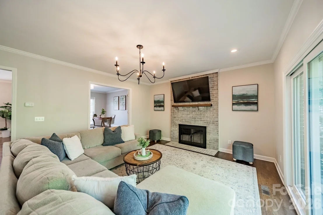 Photo of 231 S Downs Way