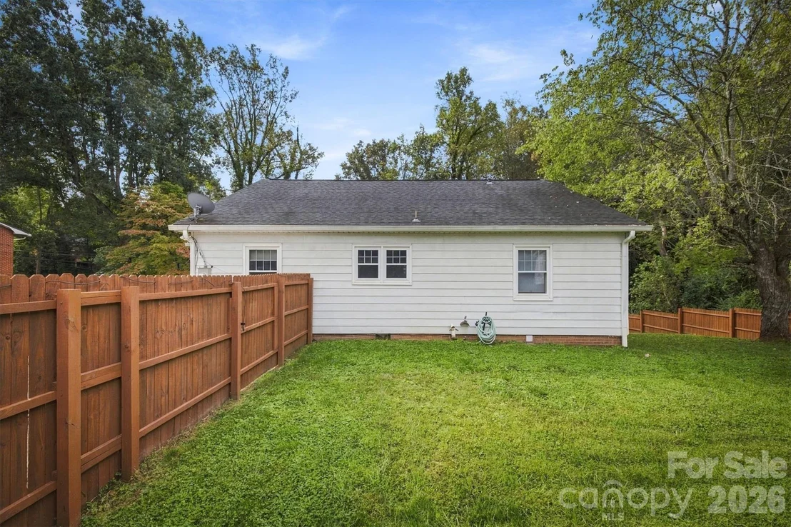 Photo of 214 Morehead Street