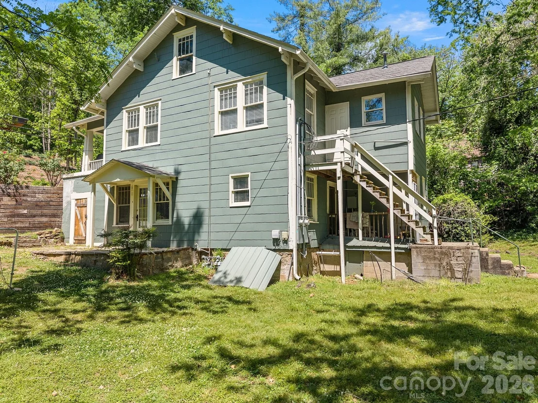 Photo of 110 Grady Avenue