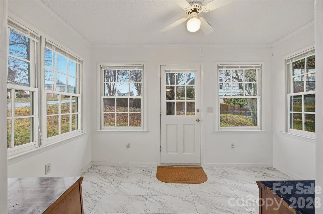 Photo of 44 Forest Avenue