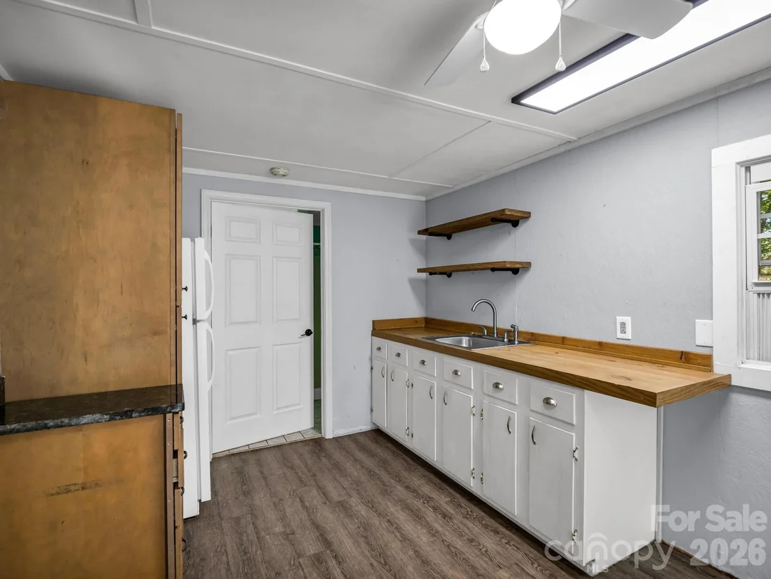 Photo of 215 Hillcrest Drive