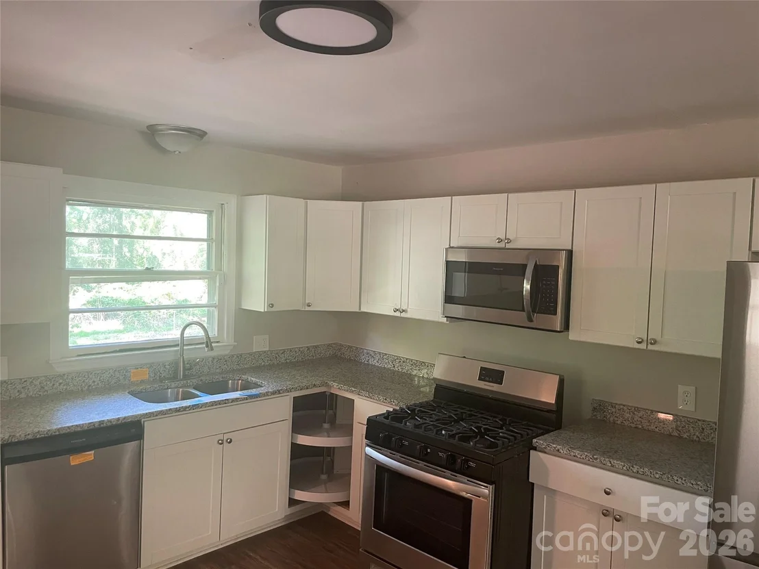 Photo of 2801 Lyndell Way
