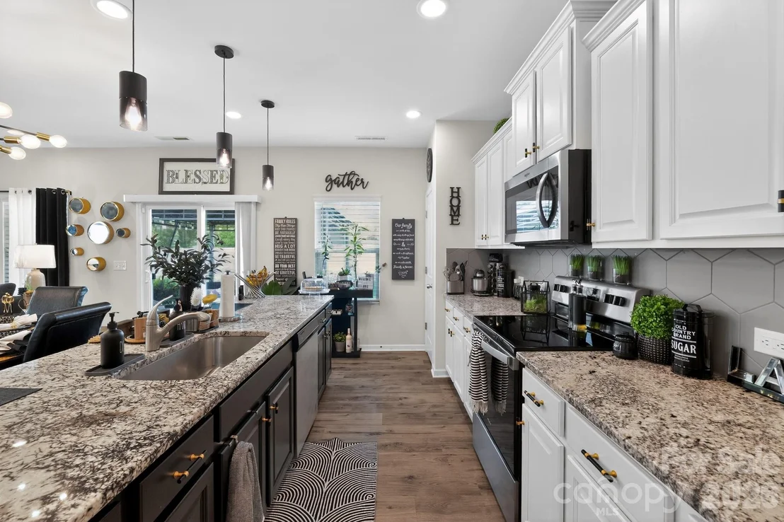 Photo of 1101 Freeman View Drive