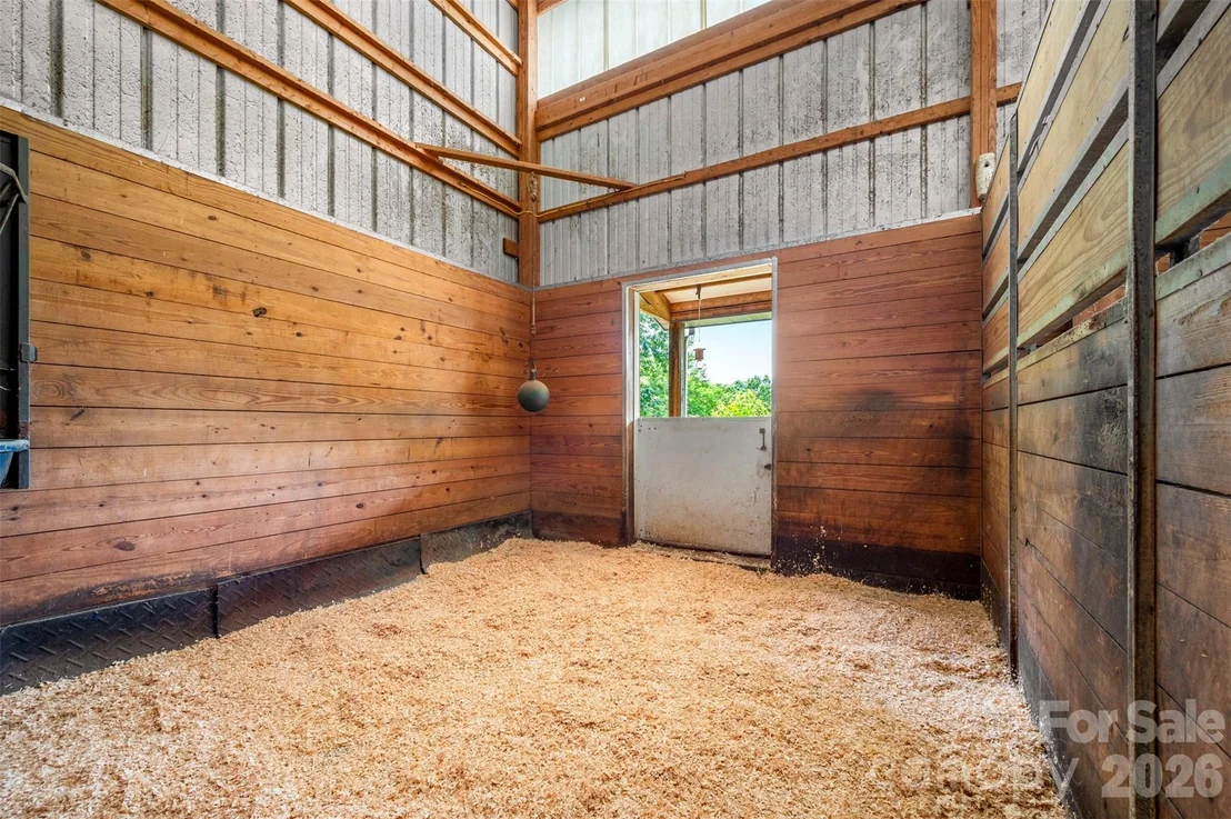 Photo of 441 Lower Ridgeview Road