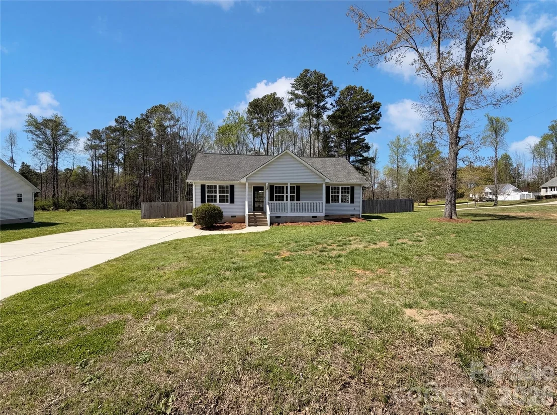 Photo of 307 Rhea Road