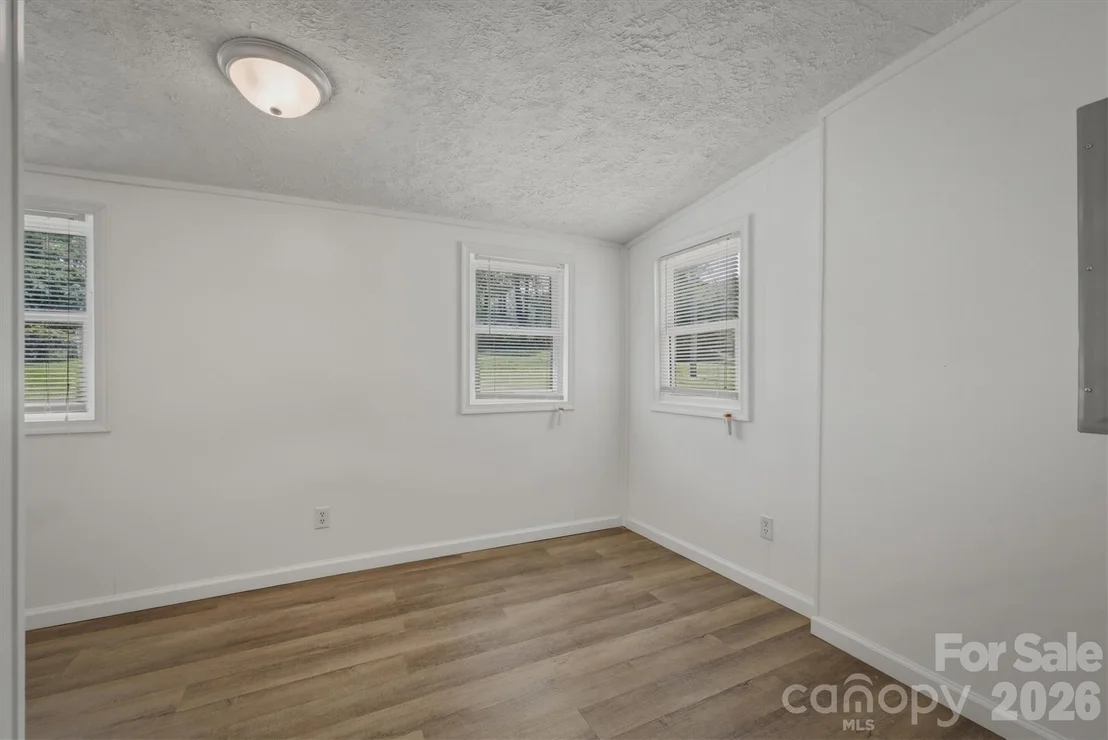 Photo of 2566 Andrews Circle