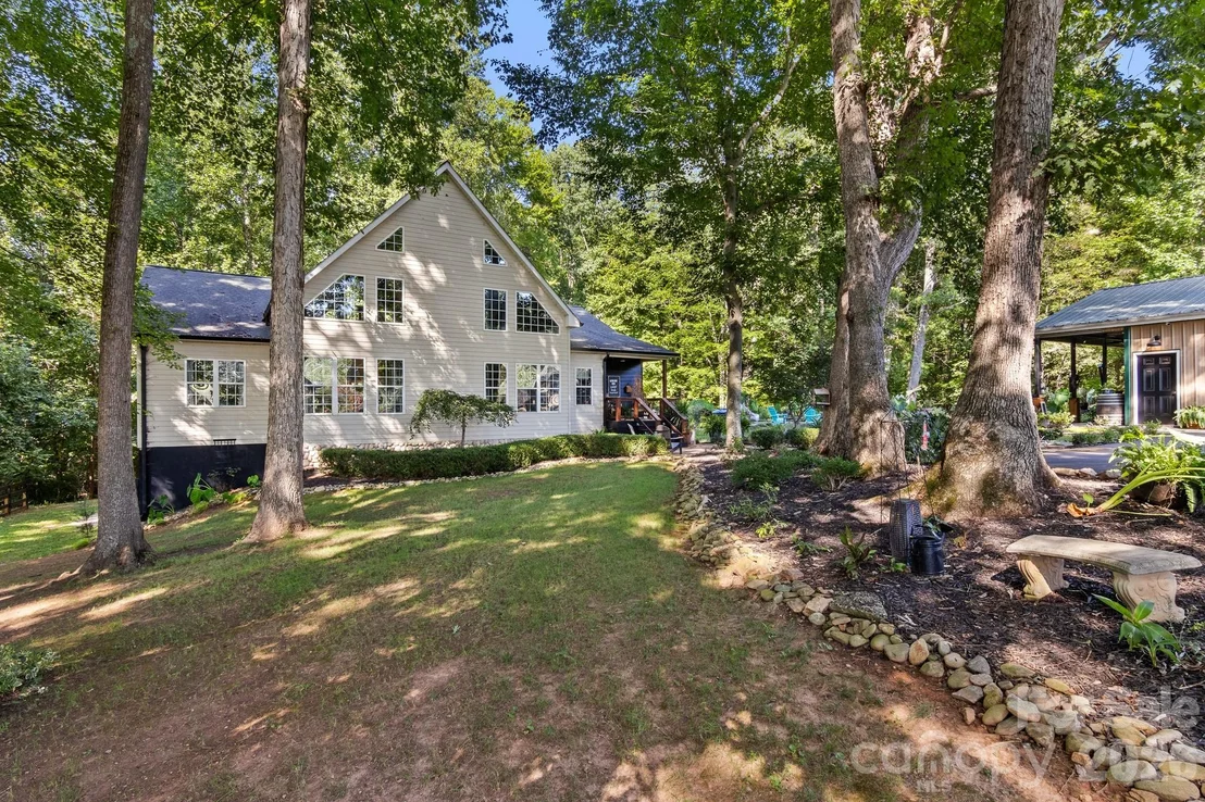 Photo of 613 Perry Road