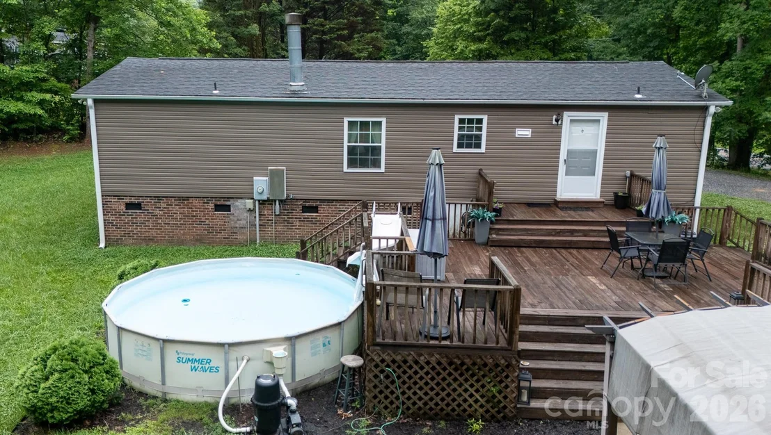 Photo of 652 Sutton Spring Road