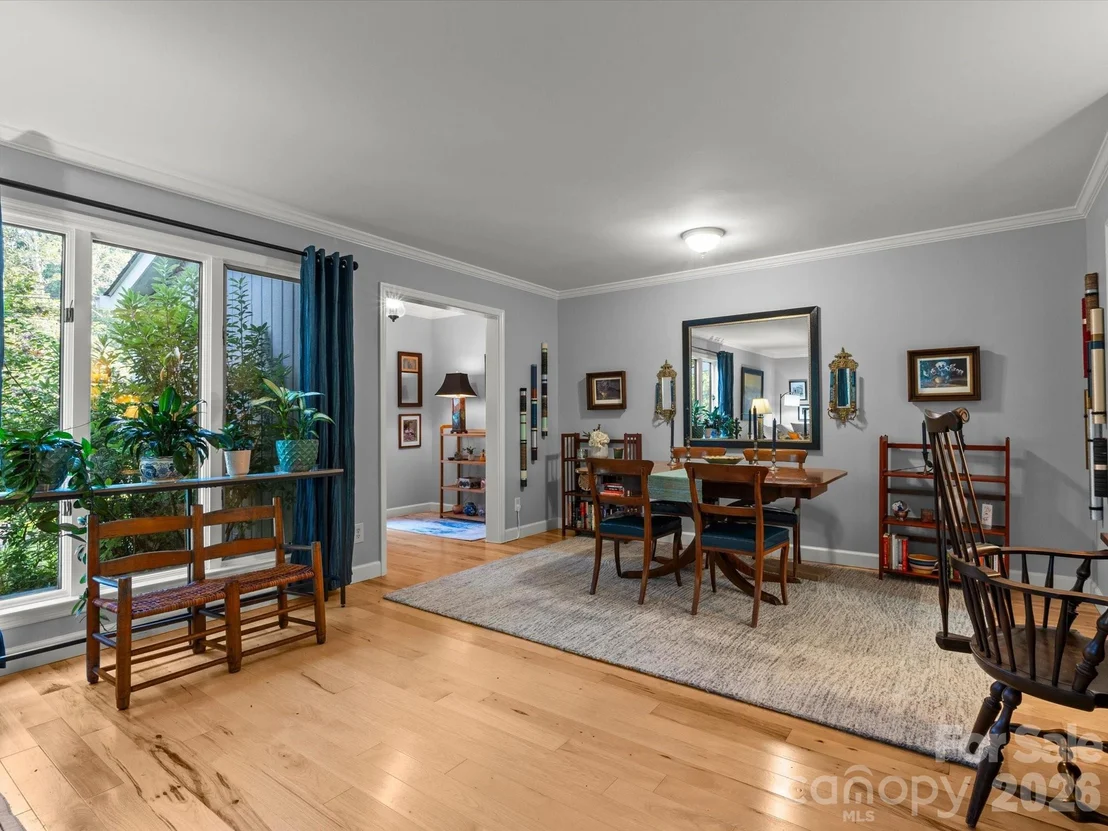 Photo of 110 Aurora Drive