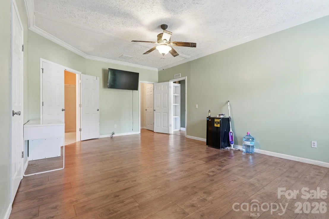 Photo of 2825 Sweeping Pine Lane