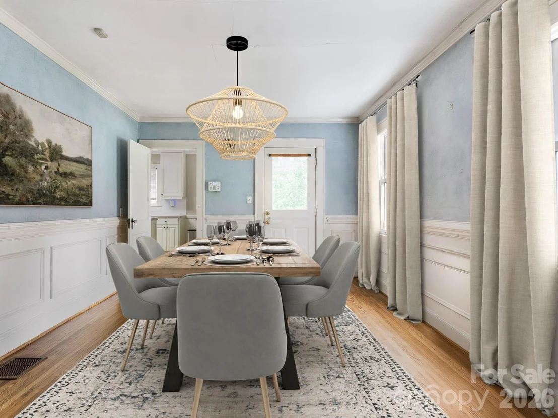 Photo of 646 Marsh Road