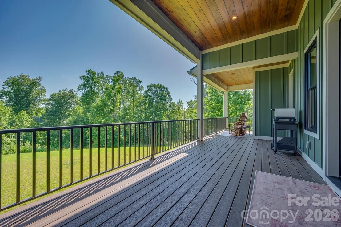 Photo of 398 Mapleton Lane