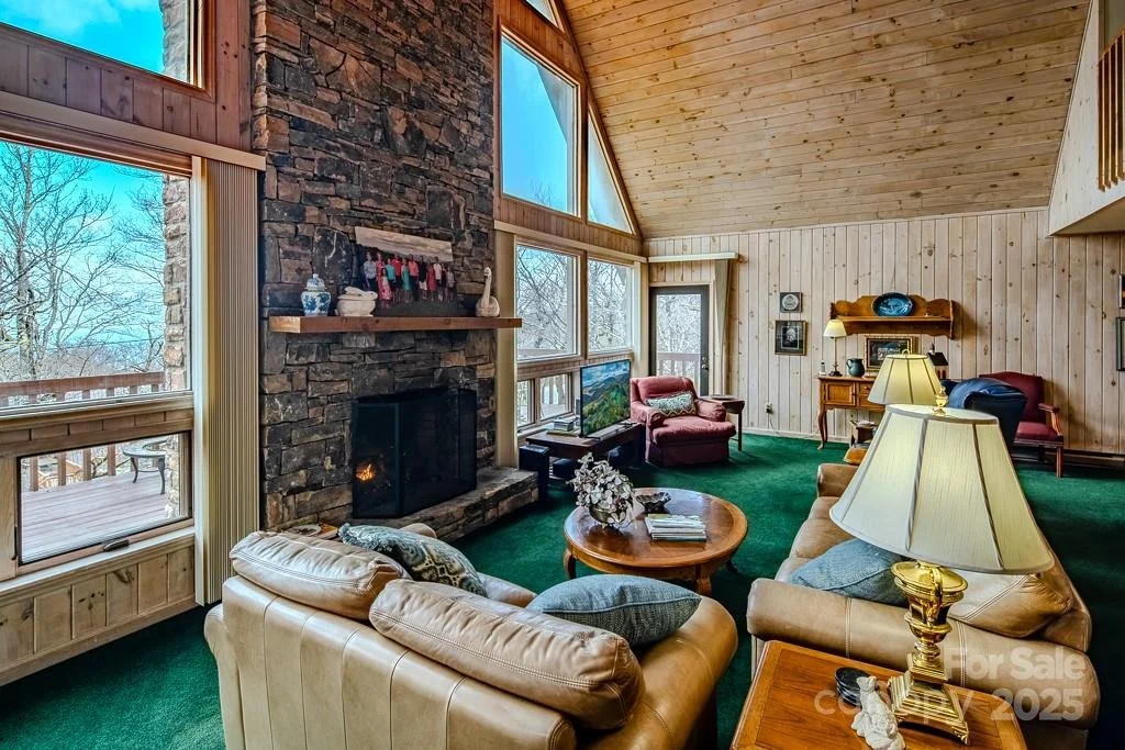 Photo of 130 Skiway Circle