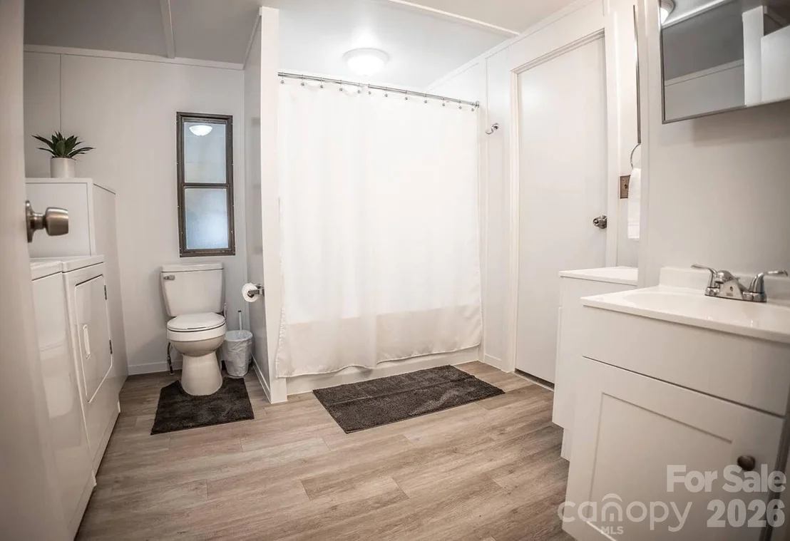 Photo of 101 6th Street