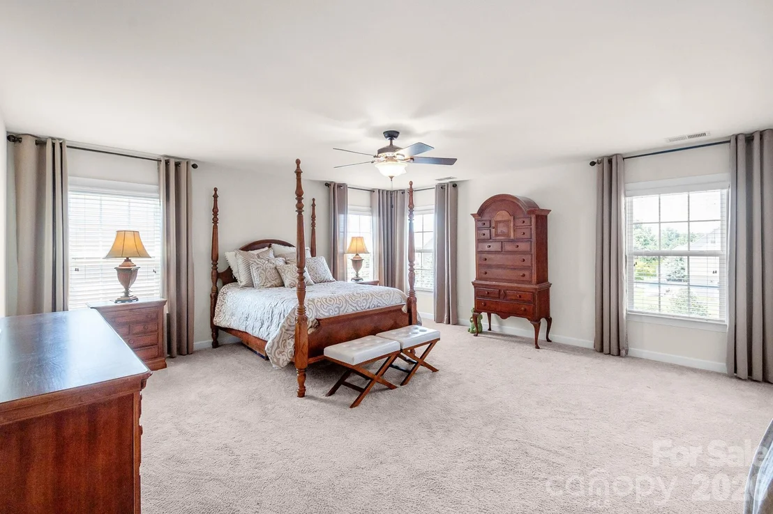 Photo of 2083 Topaz Plaza