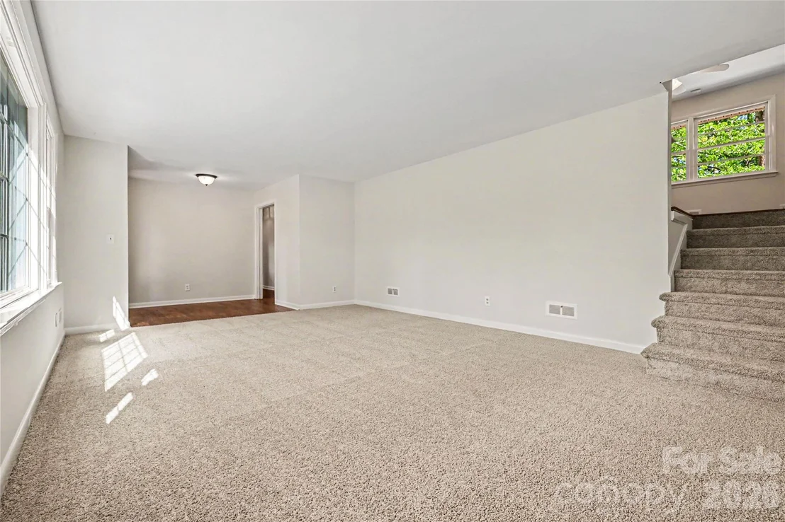 Photo of 211 Windsor Drive