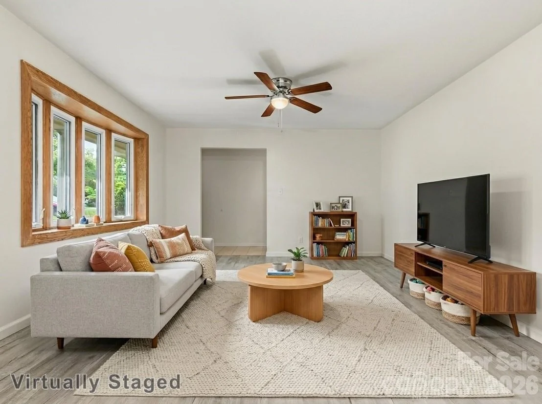 Photo of 123 Castleton Lane