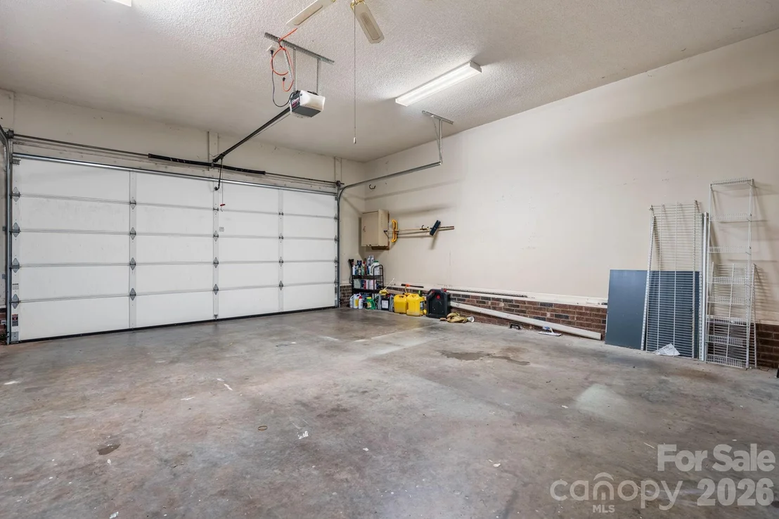 Photo of 5068 Tonys Way