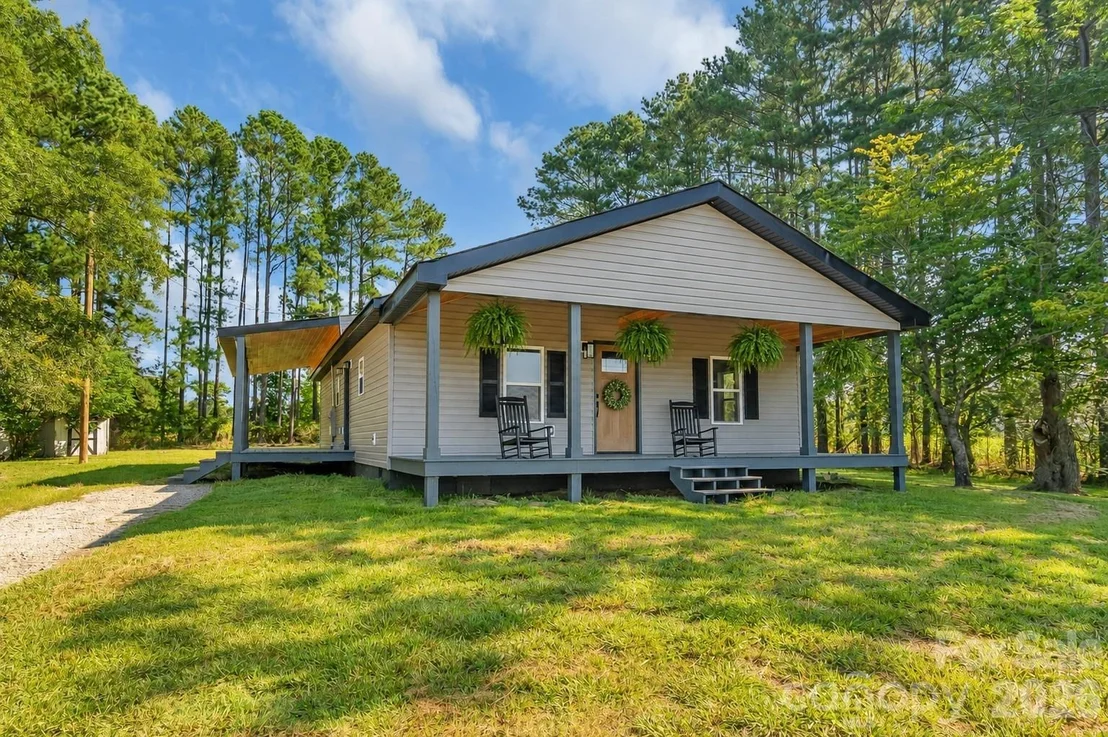 Photo of 500 Gregory Road