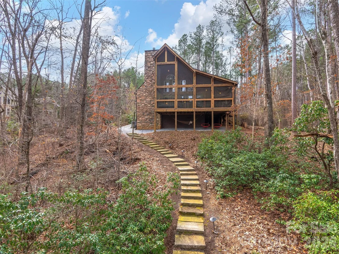 Photo of 201 Hawk Ridge Drive
