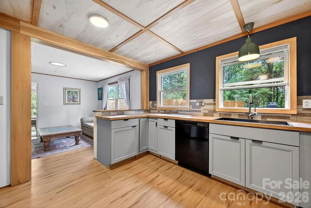Photo of 147 Longview Drive