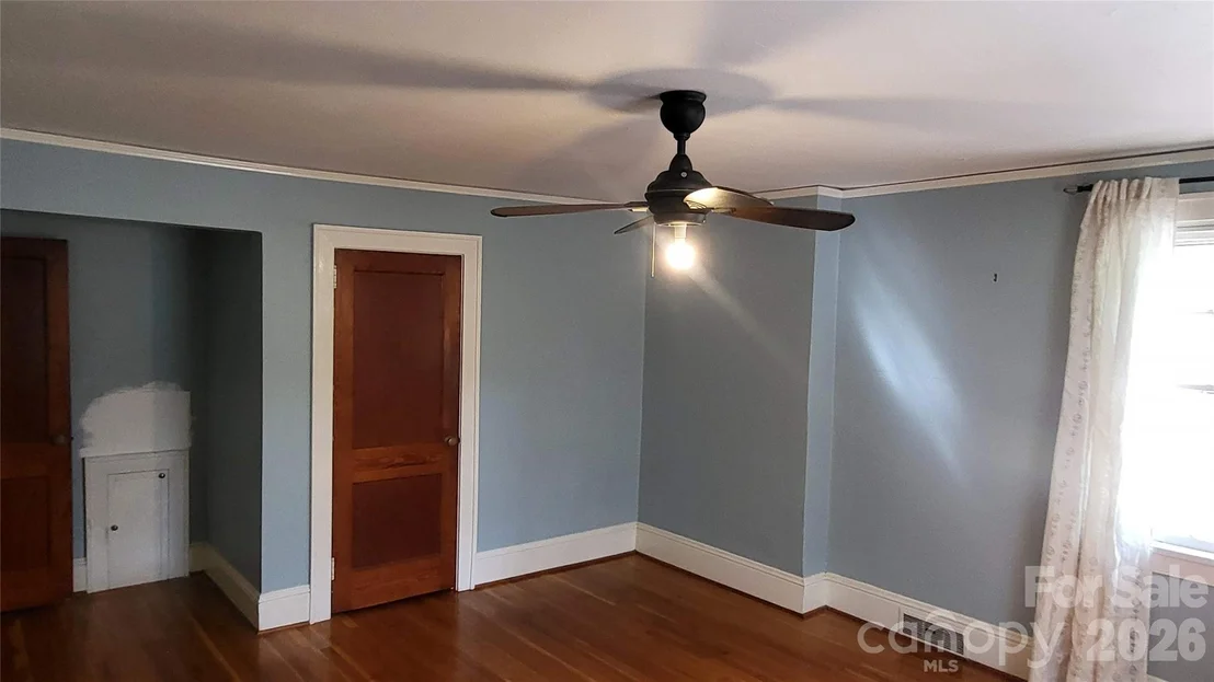 Photo of 504 Chesterfield Avenue