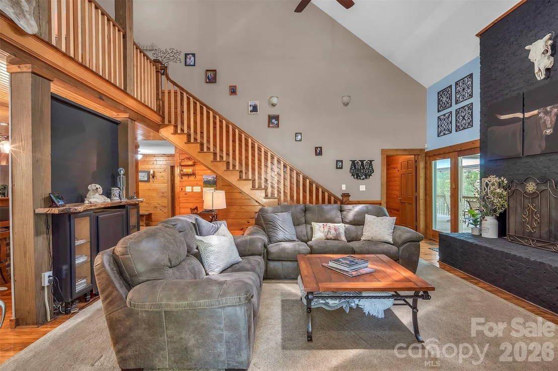 Photo of 105 Winchester Drive