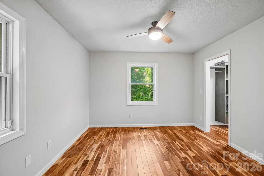 Photo of 19 Jupiter Heights