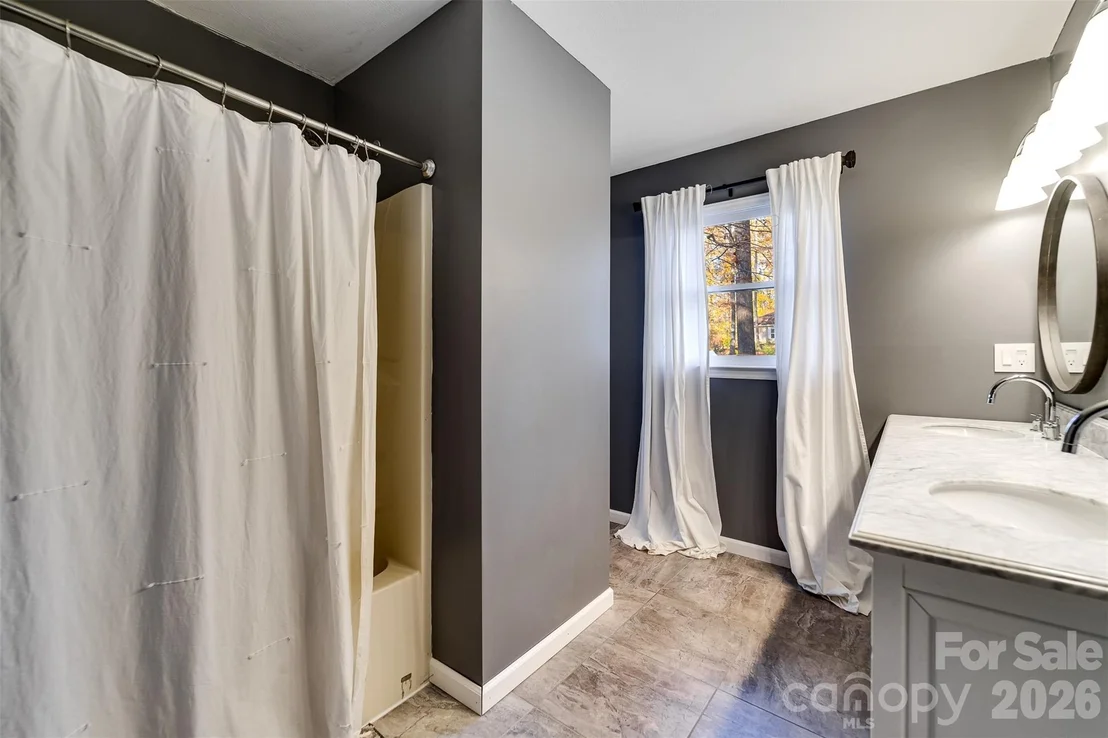 Photo of 115 Indian Trail