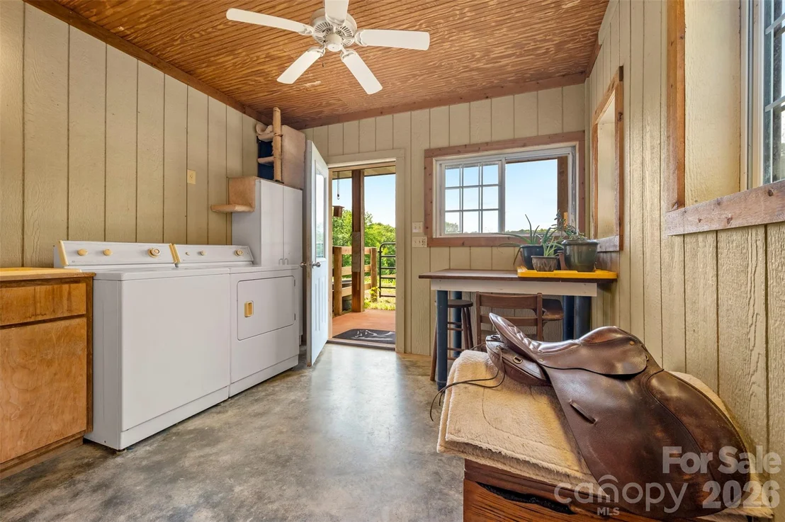 Photo of 441 Lower Ridgeview Road