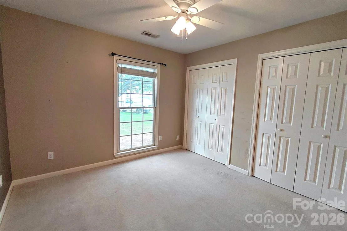 Photo of 1016 Thorncrest Drive
