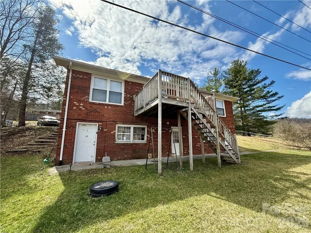 Photo of 210 Howards Creek Road