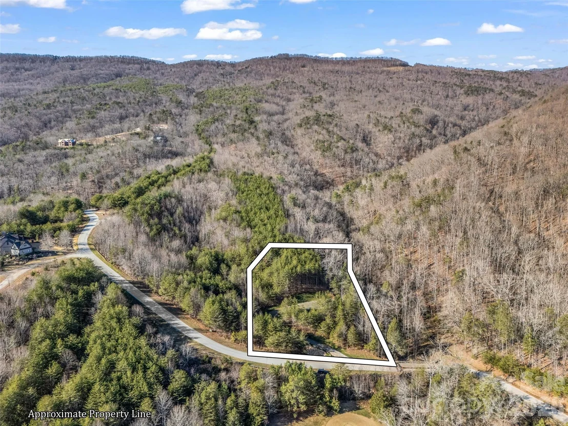 Photo of 61 Deep Gap Farm Road E