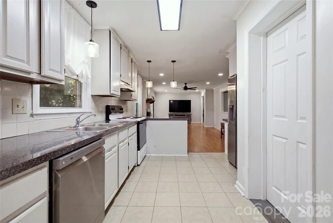 Photo of 169 Greenbriar Drive